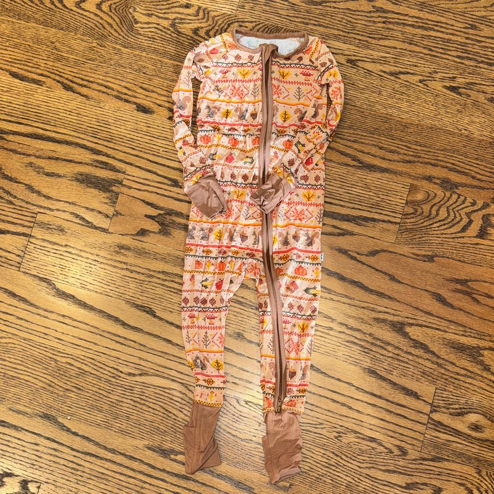 Little sleepies Thanksgiving Colorful Patterned  pajamas 18-24 m